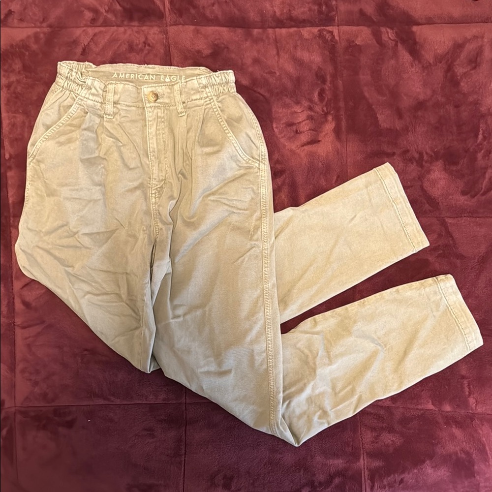 American Eagle Outfitters Green Chinos Relaxed Fit